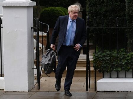 Борис Джонсън напуска парламента, бил жертва на лов на вещици