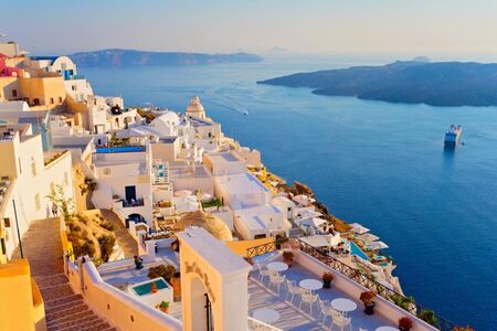 Очаква се в Гърция да се заселят около 1200 милионери през 2023 година