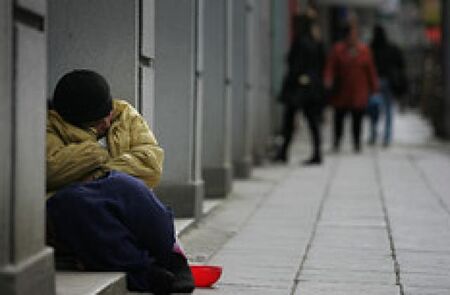 Всеки трети българин е изложен на риск от бедност