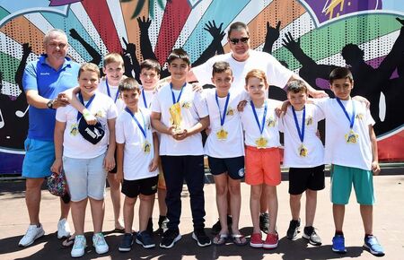 Ватерполистите на СКВТ „Черноморец” спечелиха сребърните медали от силен турнир