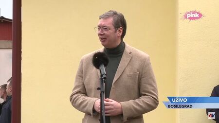 Вучич моли ЕС да спре Косово да започне война на Балканите