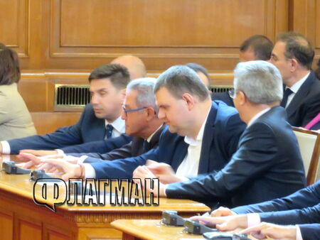 ВСС, а не парламентът ще избере следващия главен прокурор, обясни Пеевски