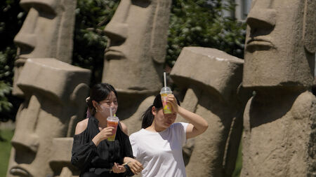 В Китай обявиха код червено за опасно горещо време