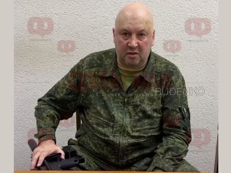 Руски генерал призова бойците на "Вагнер" да се подчинят на волята на президента