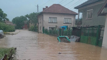 Нови наводнения в Северозападна България, на места обявиха частично бедствено положение
