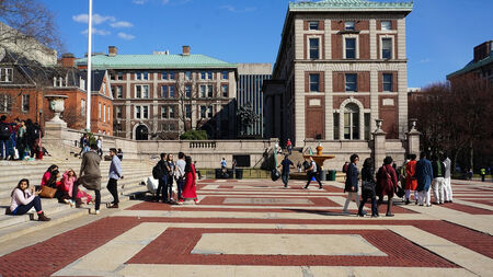 Историческо решение в САЩ преобръща приема в университетите