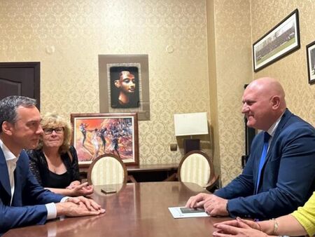 Кметът Димитър Николов на среща с новия просветен министър, получи подкрепа за ключови проекти