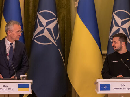 НАТО трябва да обсъди възможностите за предоставяне на гаранции в