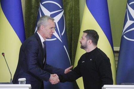 Не мисля че Украйна е готова за членство в НАТО