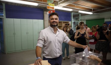 Испания провежда предсрочни избори