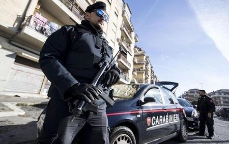 Удар срещу мафията в Италия, арестуваха 82-ма снощи