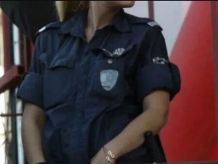 Сирийка зашлеви полицайка в столицата