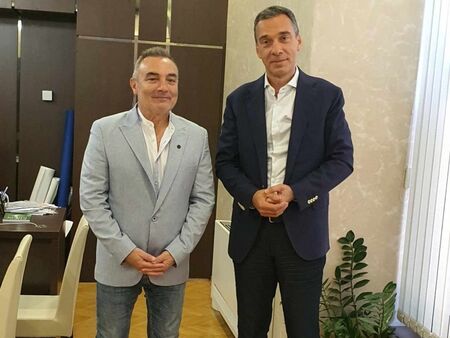 Димитър Николов и министърът на културата обсъдиха развитието на подводната археология в Бургас