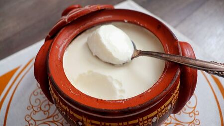 Европа призна киселото ни мляко, ето как да си го приготвим по традиционна рецепта