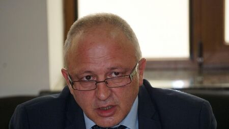Хилядите евра в служебната каса са мои, призна обвиненият апелативен прокурор от Варна