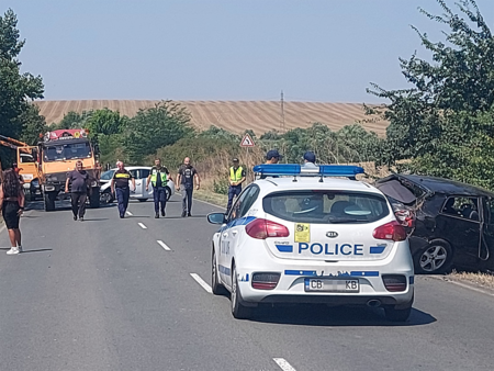 Движението се отклонява по обходни маршрути Тежка катастрофа е станала