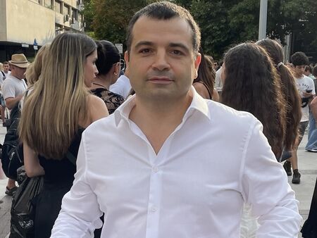 Константин Бачийски е кандидатът за кмет на „Продължаваме Промяната“ в Бургас
