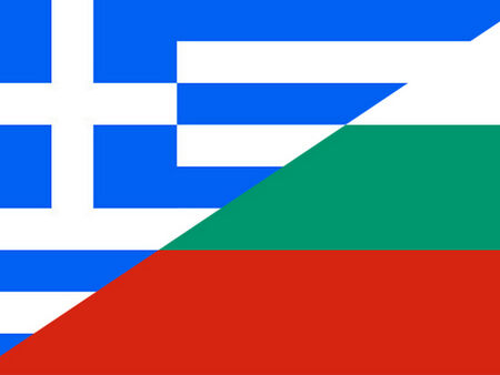 "Патриотът", сменил гръцкото знаме с българско в Кавала, имал присъда, задържаха го и у нас