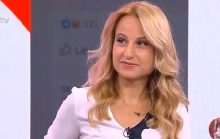 Мария Цънцарова все пак била разделена с мъжа си