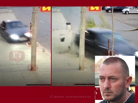 Кола помете бетонни колчета и дърво на тротоар в Каблешково, едва не се стигна до голяма трагедия