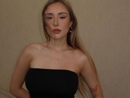 Дара Екимова отмени концерта си в Бургас заради сериозно заболяване
