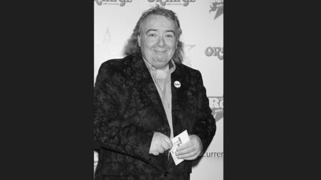 Почина китаристът на "Whitesnake" Бърни Марсдън
