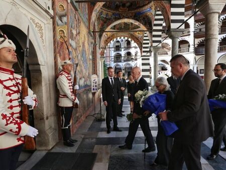 Царското семейство почита цар Борис III по повод 80 години