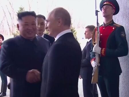 Ким Чен Ун на гости на Путин в средата на септември?