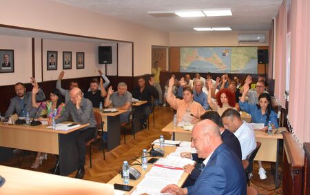 Солидна подкрепа за бюджета на кмета Иван Алексиев в Поморие