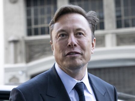 Ако се бях съгласил с искането на Украйна да се активира Starlink, SpaceX щях да съм съучастник в голям военен акт, обяви Мъск
