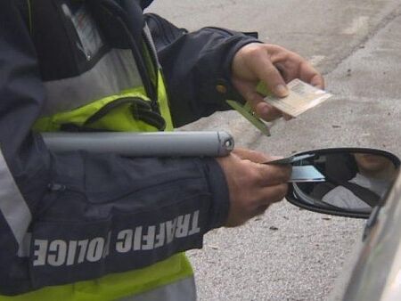 В ход е акцията Децата тръгват на училище да ги