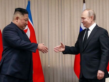 Северна Корея и Русия си обещаха да се обединят срещу "злия Запад"
