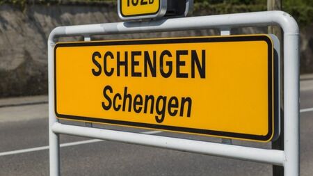 Румъния ще съди Австрия заради Шенген
