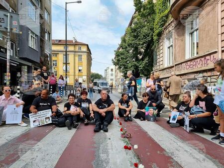 Пореден протест на родители и близки на загинали в катастрофи