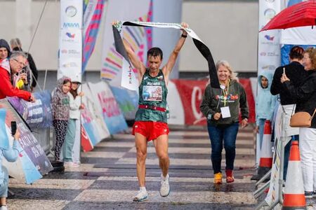 Шабан Мустафа е двоен световен шампион в планинското бягане, спортният министър го награди