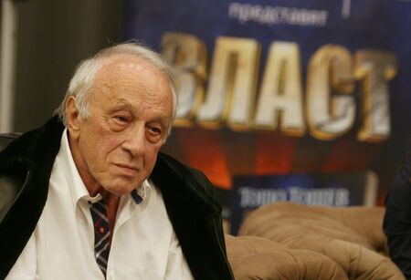 Дългогодишният главен редактор на Труд Тошо Тошев почина на 80 годишна