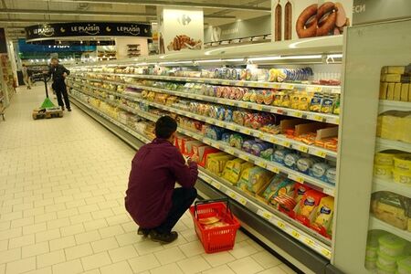 Проверка показа, че надценката при млечните продукти стига до 70% в магазина