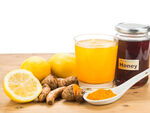 Напитка с куркума, оцет и мед за детокс на организма