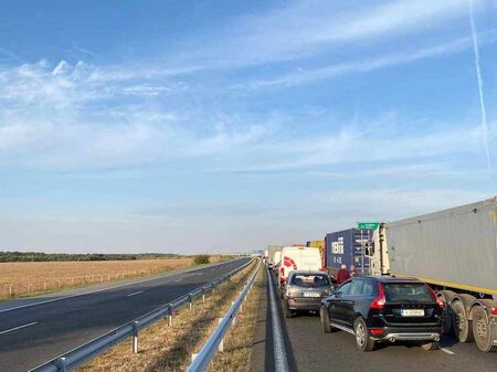 Ключови пътища са затапени заради протестите на енергетиците