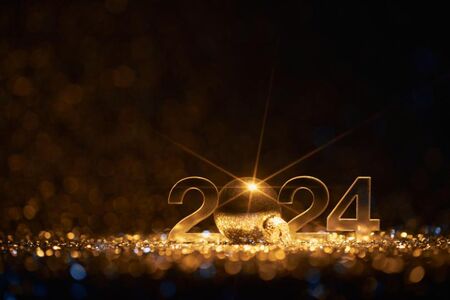 Да надникнем в 2024: Какво те очаква през новата година според зодията ти
