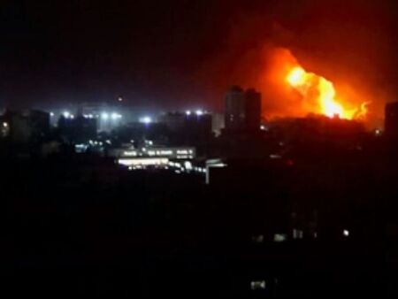 Нови удари по Газа, бойците от "Хамас" ще използват заложниците като жив щит?