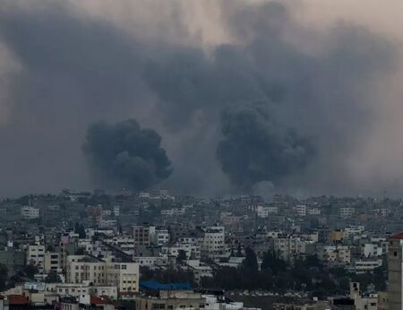 Току-що Израел нанесе най-масовите въздушни удари по ивицата Газа