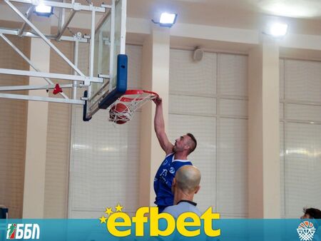 Ростислав Алексов и Стоян Милчев правят фурор за баскетболния "Черноморец"