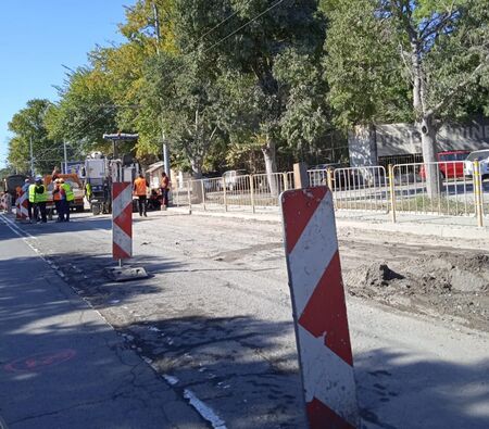 След дейностите на ВиК започна общински ремонт на част от ул. „Индустриална“
