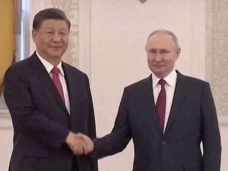Владимир Путин пристигна в Пекин, срещата му със Си Дзинпин ще е утре