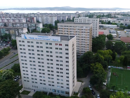 Тотално преобразяват студентското общежитие в бургаския Университет „Проф. д-р Асен Златаров”