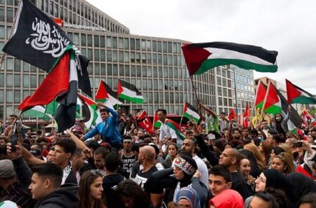 МВнР призова българите в Германия да стоят далеч от арабските квартали
