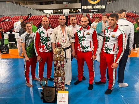 Вицесветовният шампион Шихан Валери Димитров се прибира в България