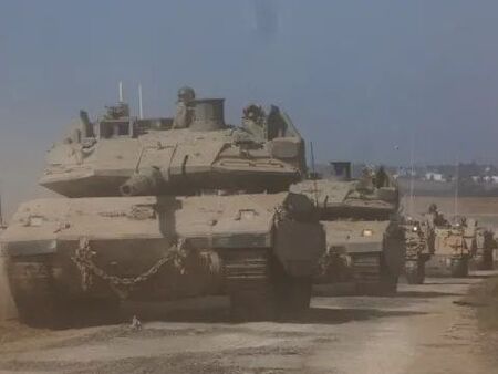Израелски танкове газят вече плажа на Газа