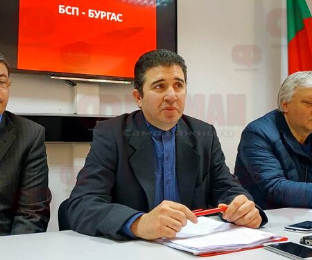Общинският лидер на БСП в Бургас подаде оставка. Звучи странно